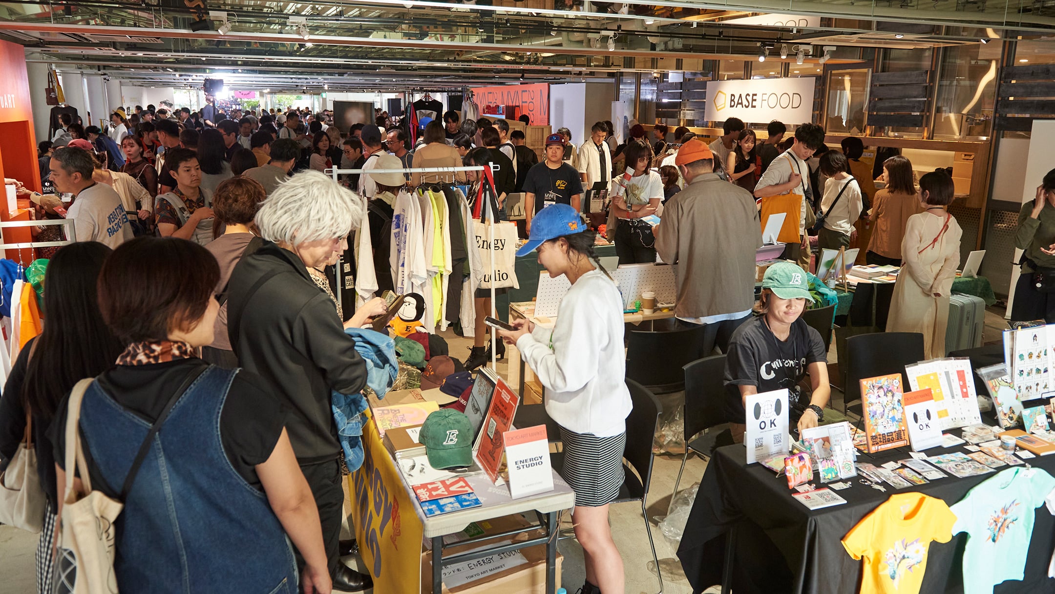 MARKET 昨年の様子